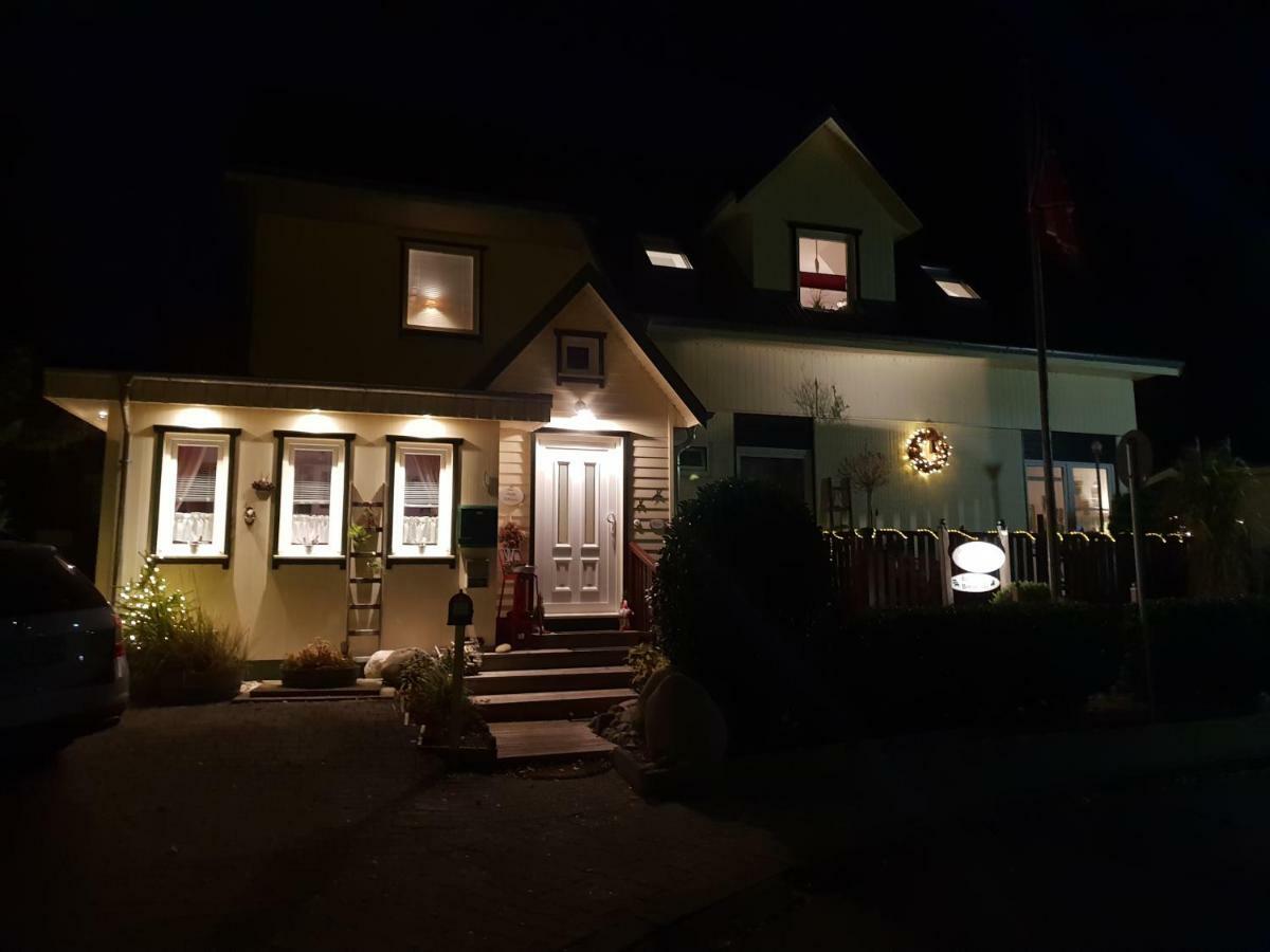 Gaestehaus Alwine Wohnung 5 Groemitz Exterior photo